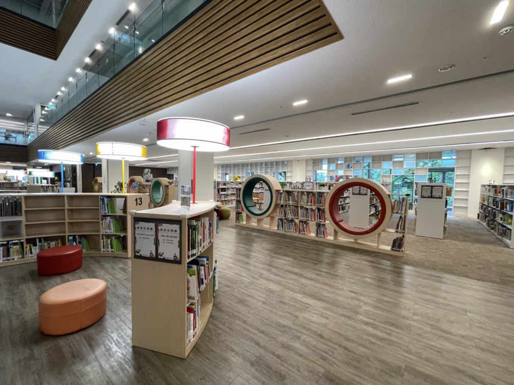 桃園市立圖書館總館 親子閱覽區