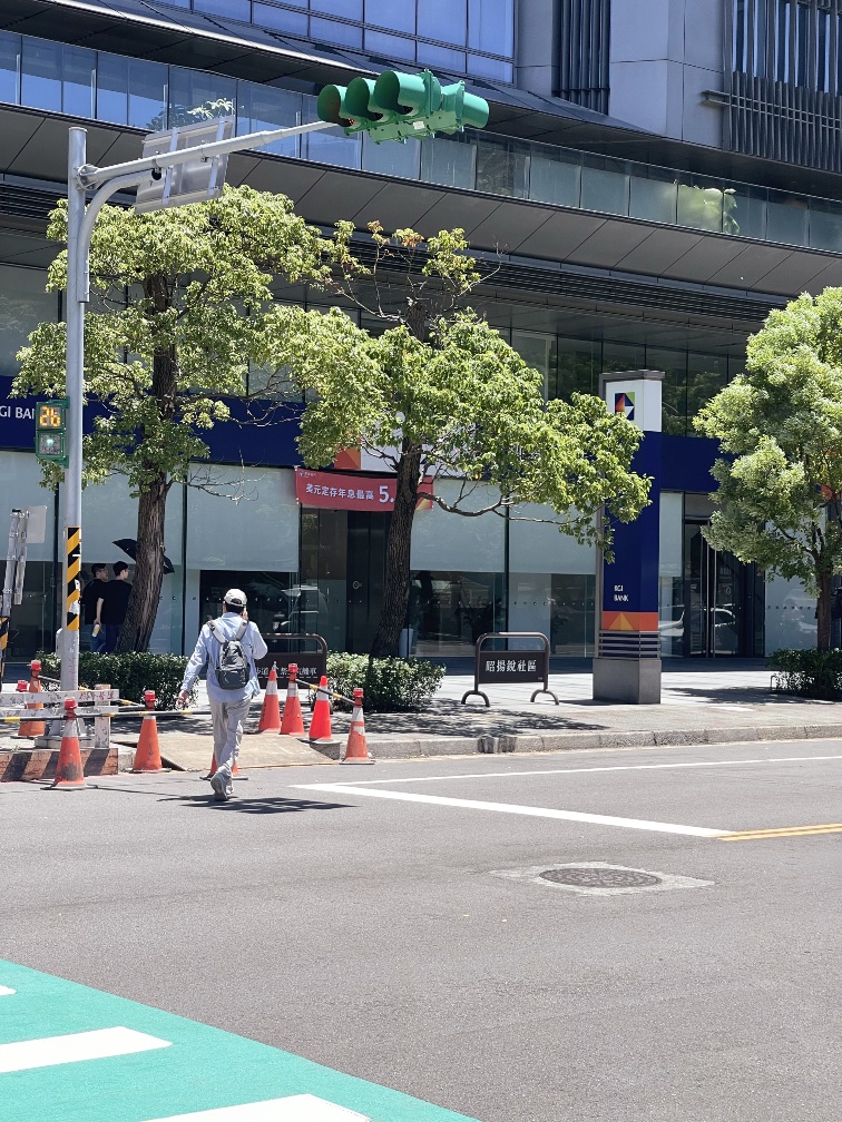 阿本家便當 外賣的位置在同德六街