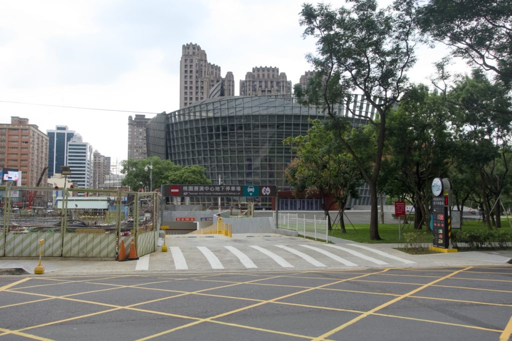 展演中心地下停車場